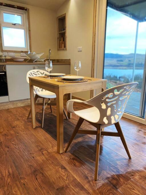 Odhran Lodge, St Conan'S Escape: Home With A View Loch Awe 外观 照片